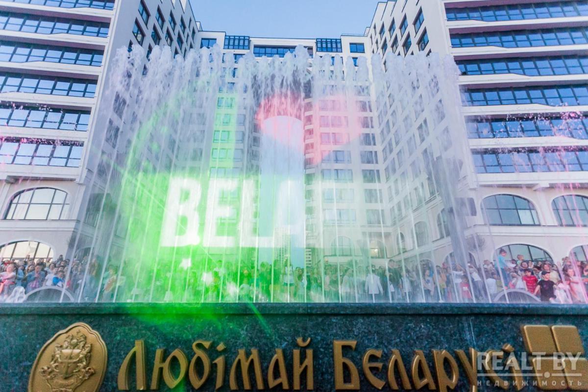 Premium Apartments Klimt On Picasso Boulevard ミンスク エクステリア 写真